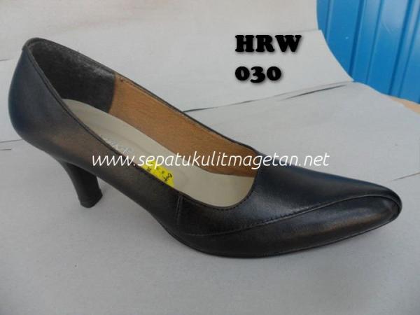 Sepatu Kulit Pantofel Wanita HRW 030