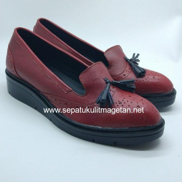 Sepatu Kulit Casual Eksklusif Wanita FLC02 Maroon