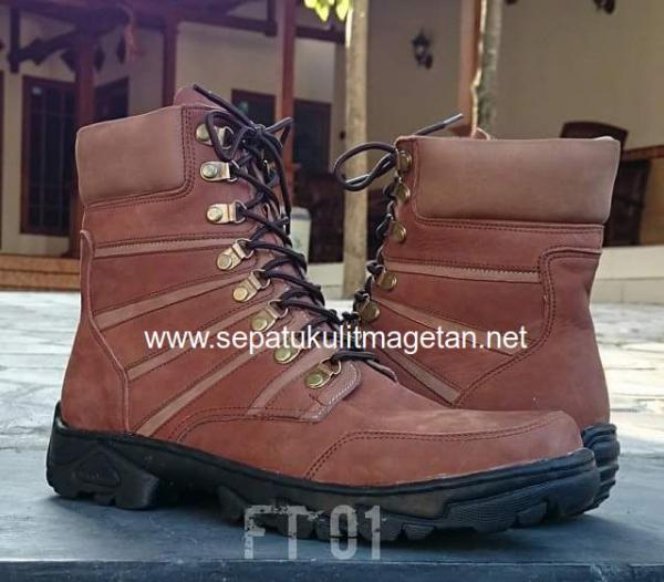 Sepatu Kulit Boots Eksklusif FT01