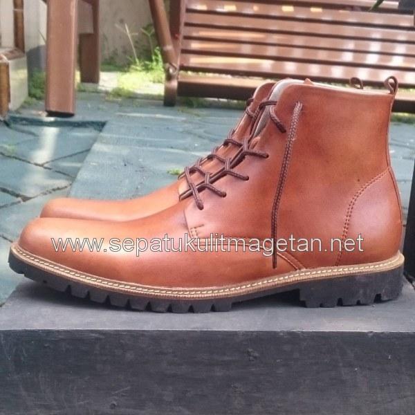 Sepatu Kulit Boots Eksklusif FB67 Custom