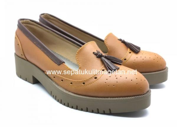 Sepatu Kulit Casual Eksklusif Wanita FLC03