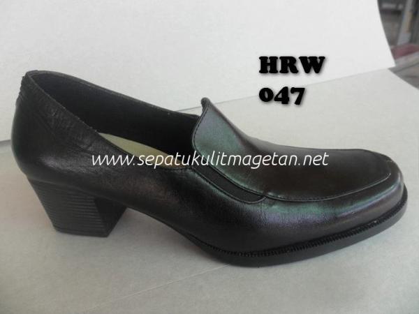 Sepatu Kulit Pantofel Wanita HRW 047