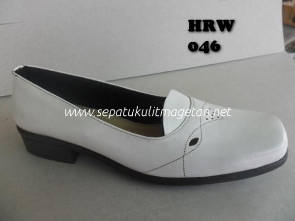 Sepatu Kulit Pantofel Wanita HRW 046