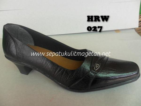 Sepatu Kulit Pantofel Wanita HRW 027