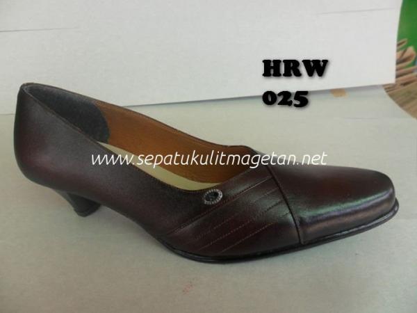 Sepatu Kulit Pantofel Wanita HRW 025