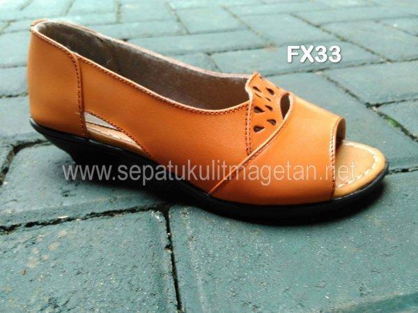 Sepatu Kulit Casual Eksklusif Wanita FX33