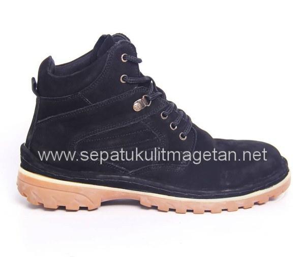 Sepatu Kulit Boots Eksklusif FB300 Black