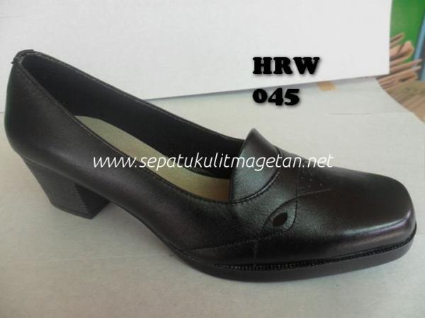 Sepatu Kulit Pantofel Wanita HRW 045