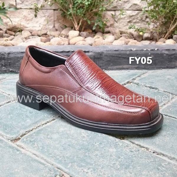 Sepatu Kulit Pantofel Pria FY05