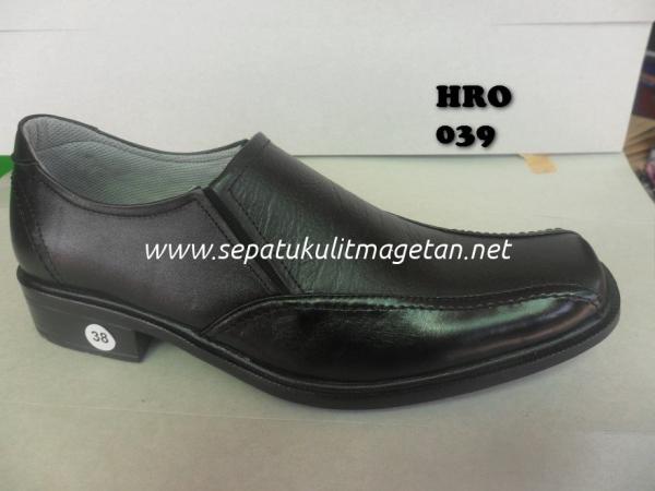 Sepatu Kulit Pria Pantofel HRO 039