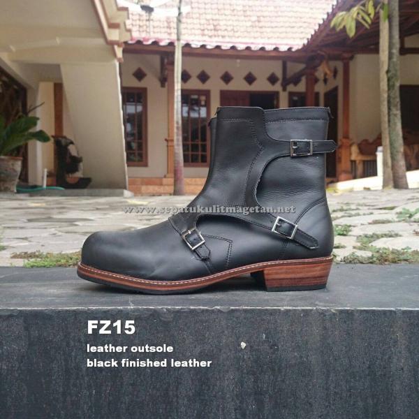 Sepatu Kulit Boots Eksklusif FZ15 Black