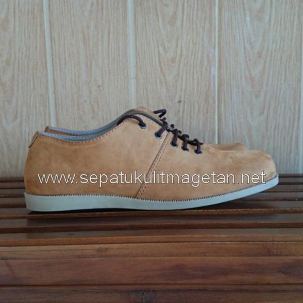 Sepatu Kulit Boots Eksklusif FK08 Tan