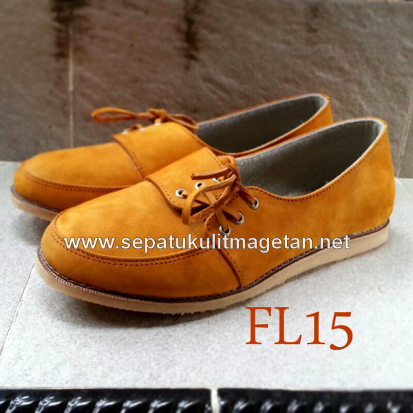 Sepatu Kulit Casual Eksklusif Wanita FL15