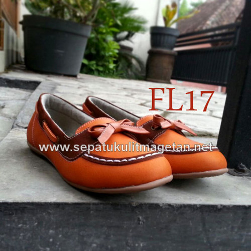 Sepatu Kulit Casual Eksklusif Wanita FL17