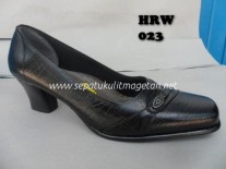 Sepatu Kulit Pantofel Wanita HRW 023