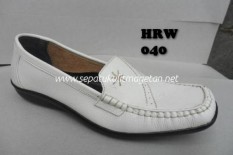 Sepatu Kulit Pantofel Wanita HRW 040