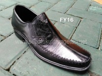 Sepatu Kulit Pantofel Pria FY16