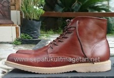 Sepatu Kulit Boots Eksklusif FB67 Brown