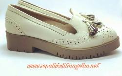 Sepatu Kulit Casual Eksklusif Wanita FLC02 Putih
