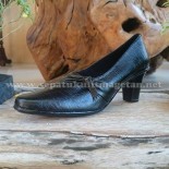 Sepatu Kulit Pantofel Wanita FX01