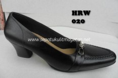 Sepatu Kulit Pantofel Wanita HRW 020