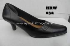 Sepatu Kulit Pantofel Wanita HRW 032