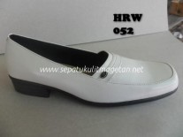Sepatu Kulit Pantofel Wanita HRW 052