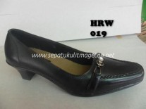 Sepatu Kulit Pantofel Wanita HRW 019