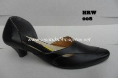 Sepatu Kulit Pantofel Wanita HRW 008